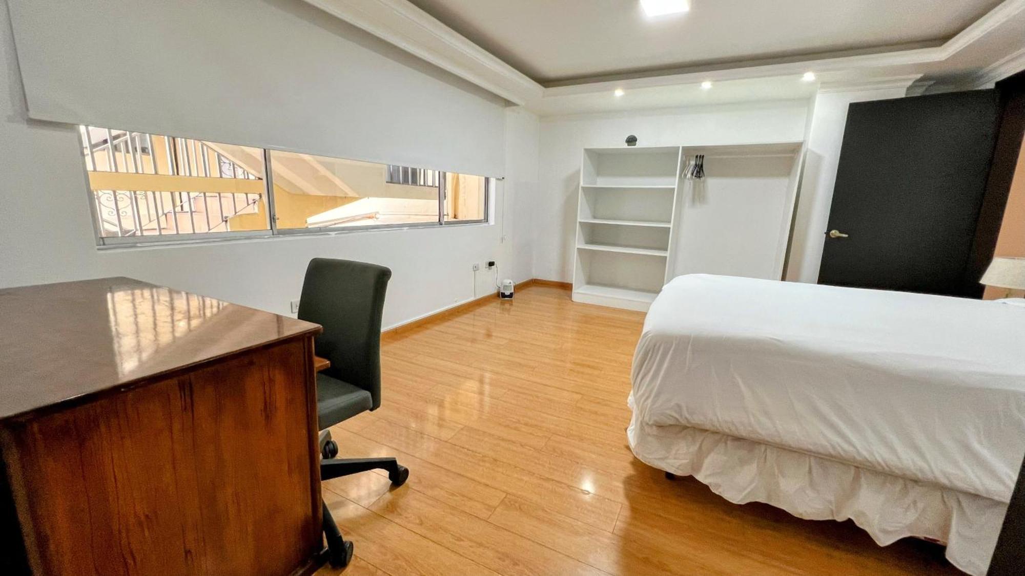 Edificio Tofino Appartement Quito Buitenkant foto