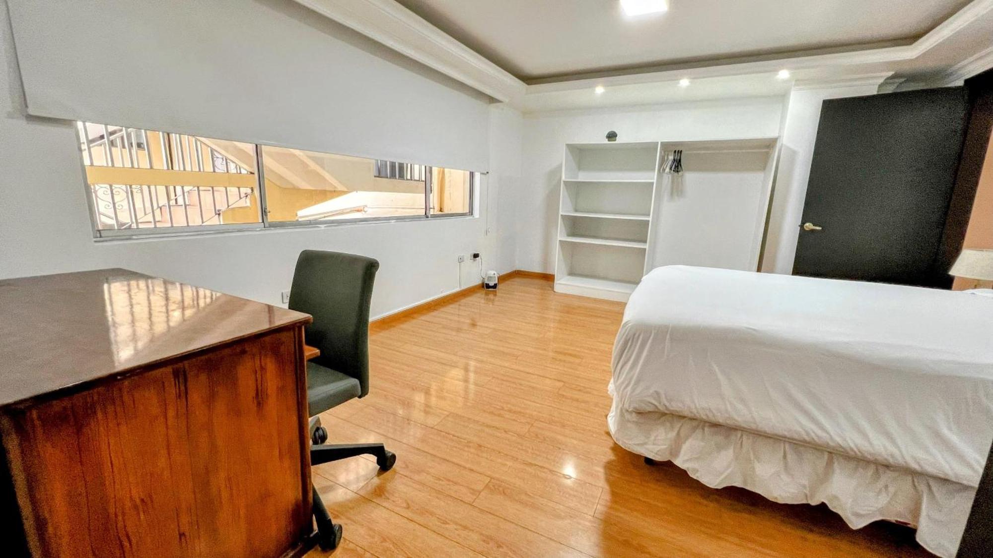 Edificio Tofino Appartement Quito Buitenkant foto