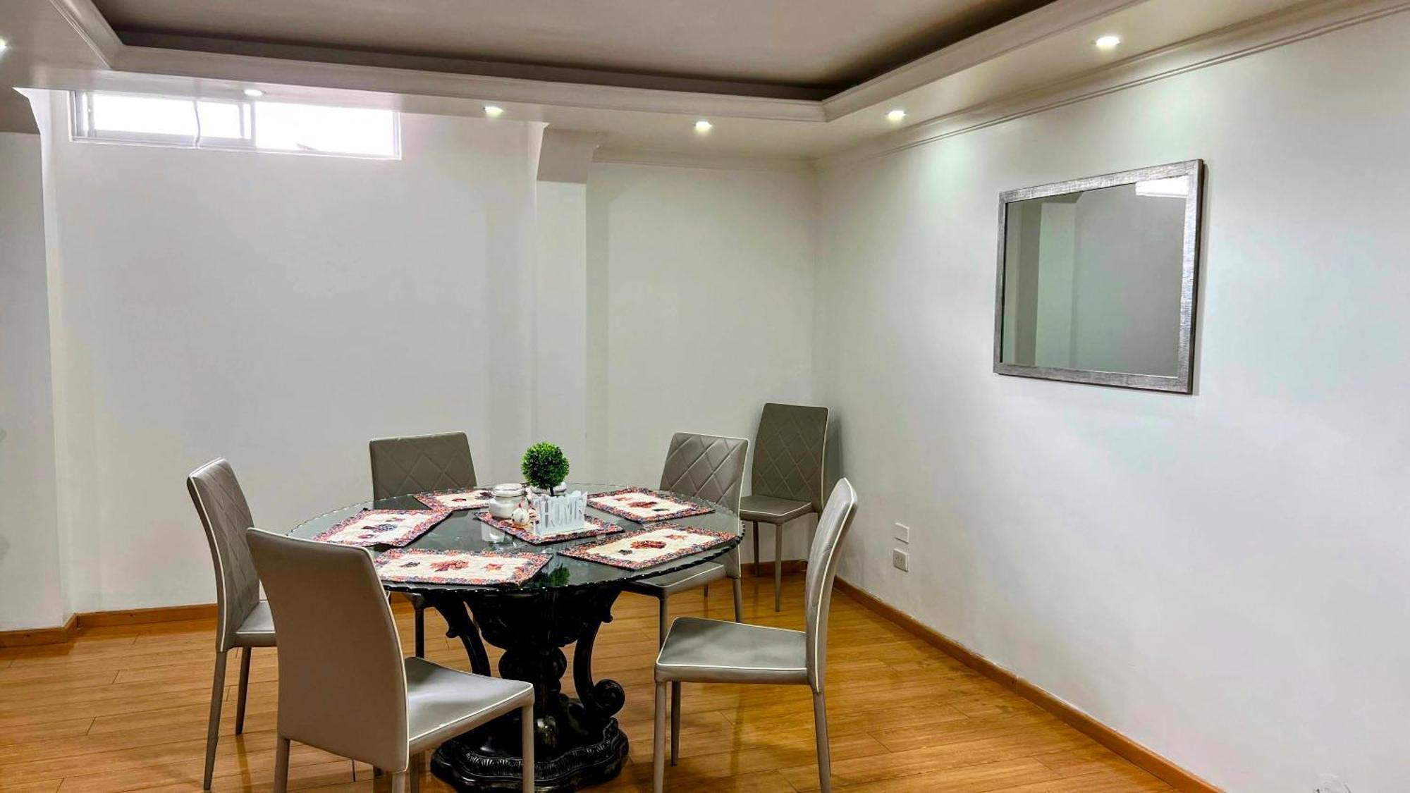 Edificio Tofino Appartement Quito Buitenkant foto