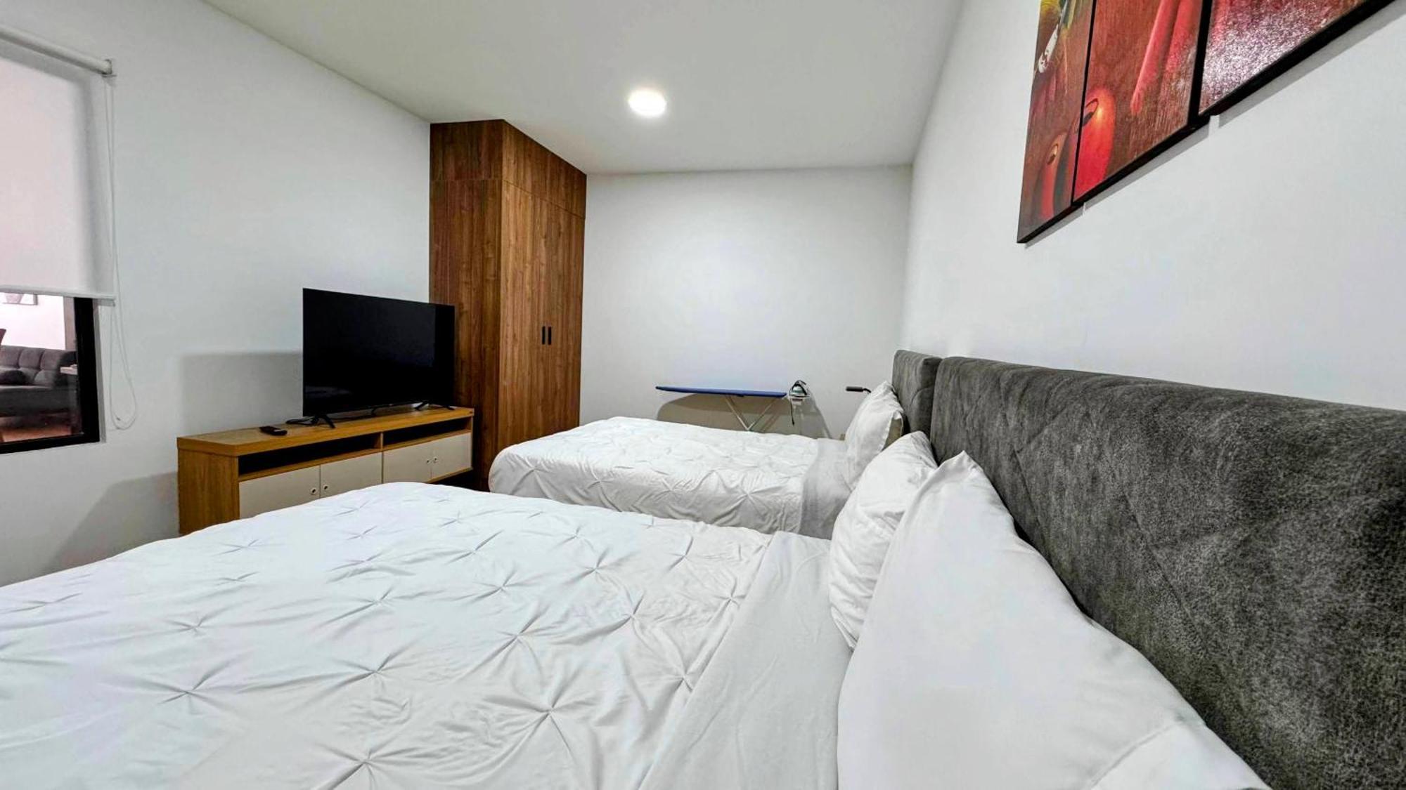 Edificio Tofino Appartement Quito Buitenkant foto