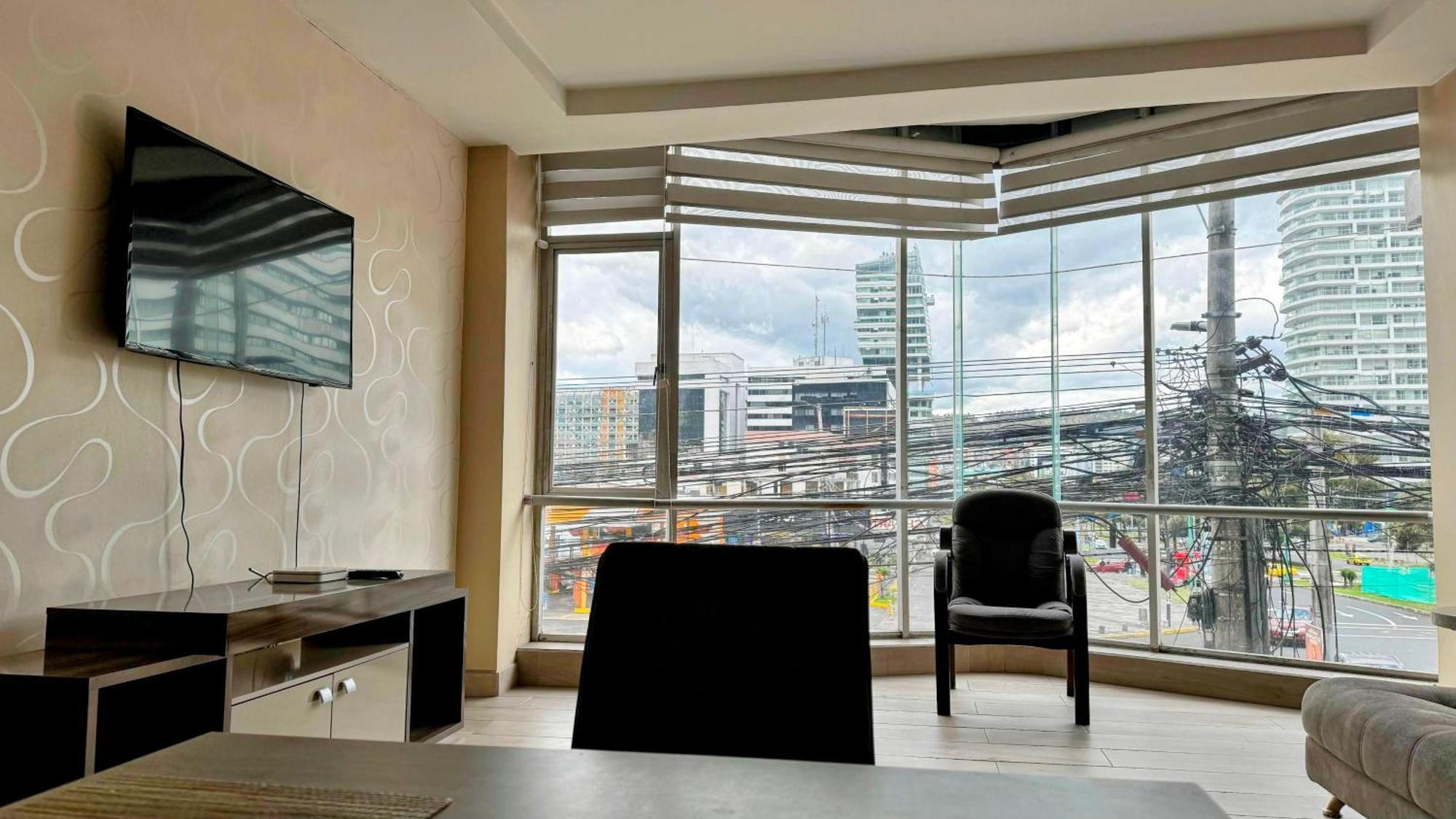 Edificio Tofino Appartement Quito Buitenkant foto