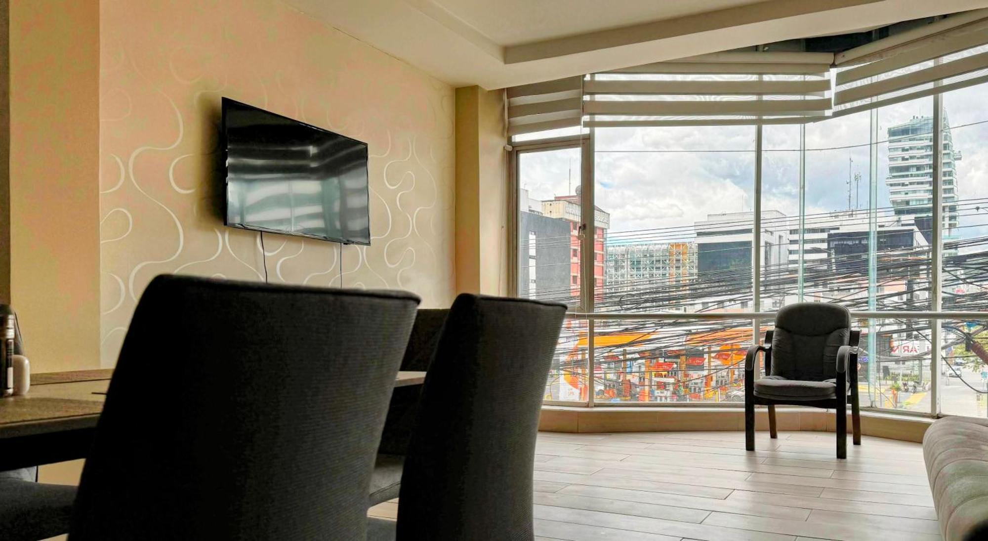 Edificio Tofino Appartement Quito Buitenkant foto